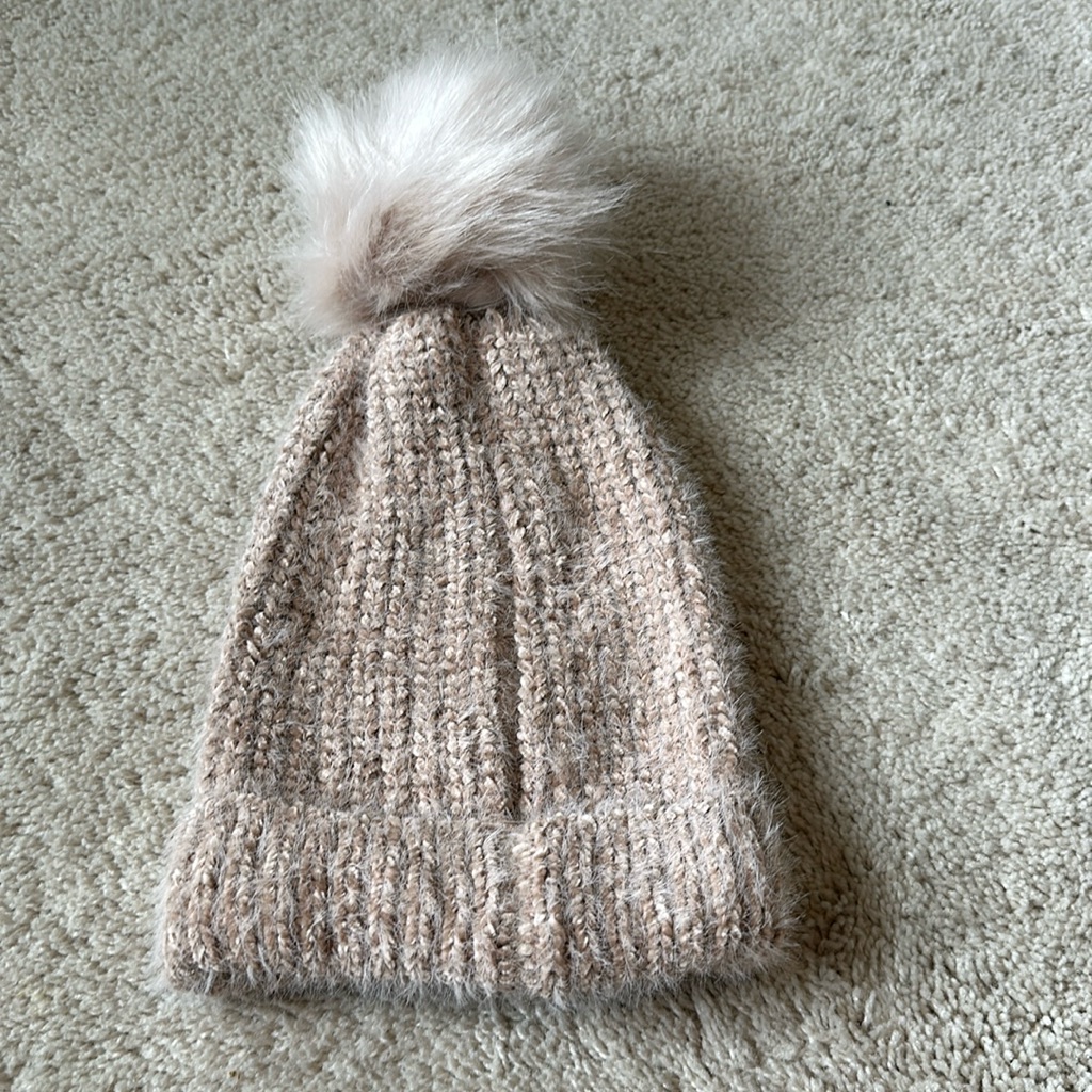 New Look Pom Pom Beanie